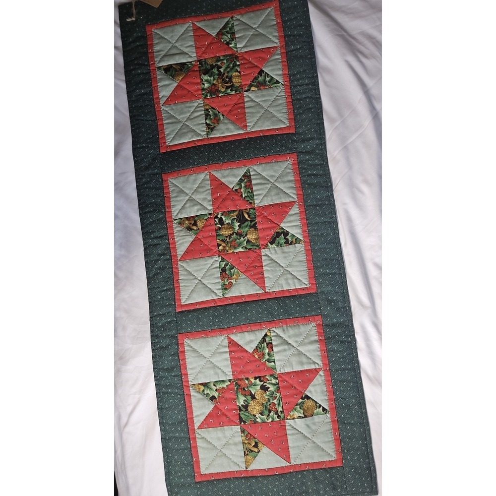 New Handmade Christmas Quilted Patchwork Table Runner 15" x 41" red green white
